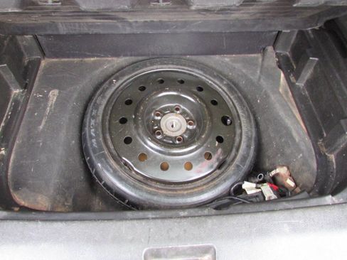 Used 2009 Chevrolet HHR LS image 23