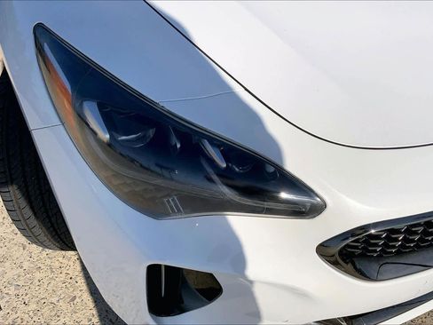 Used 2019 Kia Stinger GT2 image 26