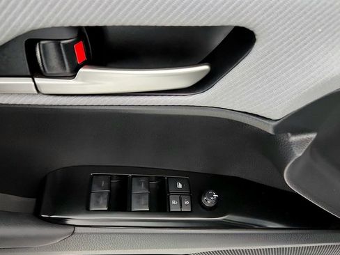 Used 2025 Toyota Camry Hybrid FWD image 23