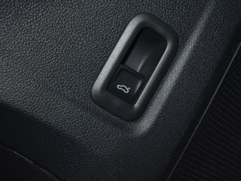New 2026 Volkswagen Tiguan SE R-Line AWD/4WD image 5