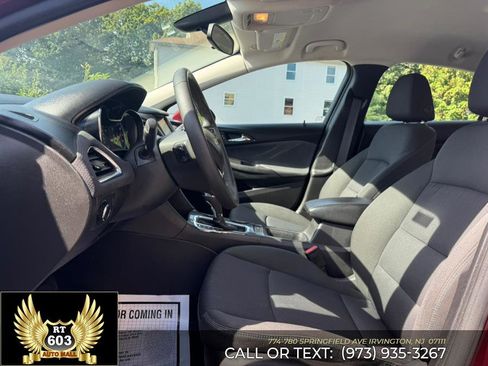 Used 2016 Chevrolet Cruze LT w/ Convenience Package image 18