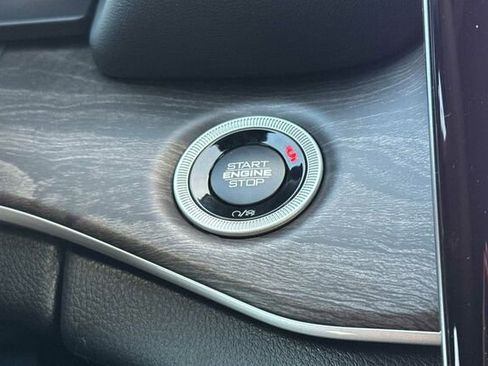 New 2025 Jeep Grand Cherokee L Limited image 21