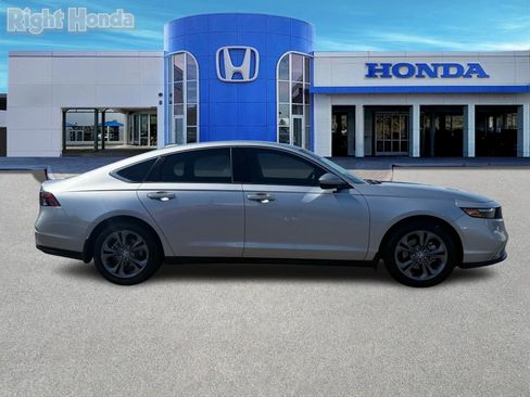 Used 2023 Honda Accord EX image 8