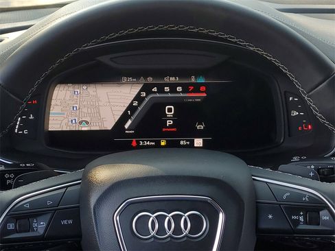 Certified 2025 Audi Q8 Premium Plus image 10