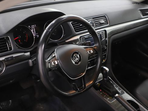 Used 2016 Volkswagen Passat 1.8T SE image 19