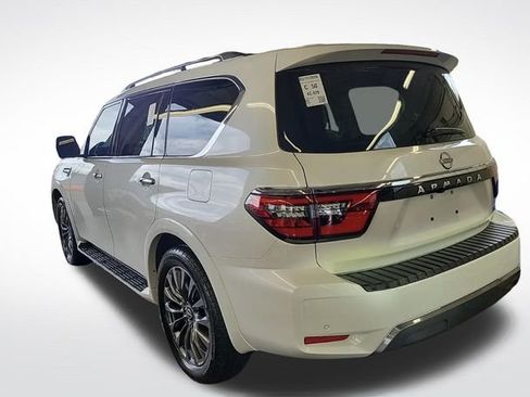 Used 2023 Nissan Armada Platinum w/ Captain's Chairs Package image 10