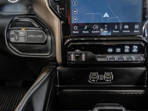 Used 2023 RAM 3500 Laramie AWD/4WD image 26