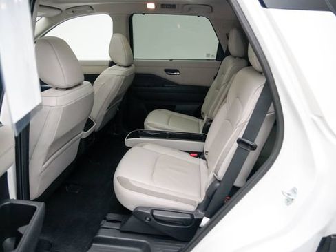 Used 2023 Nissan Pathfinder SL w/ SL Premium Package AWD/4WD image 20