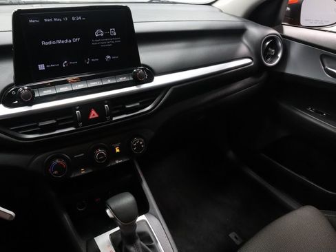 Used 2023 Kia Forte LXS w/ LXS Technology Package FWD image 29