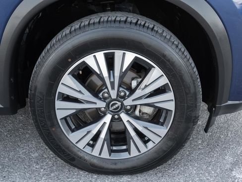 Used 2023 Nissan Rogue SV FWD image 37