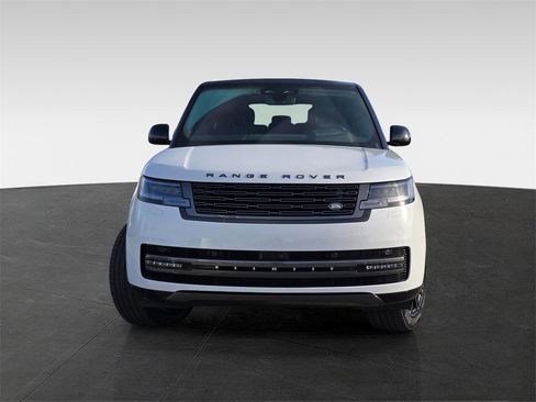 New 2026 Land Rover Range Rover Long Wheelbase SE image 2