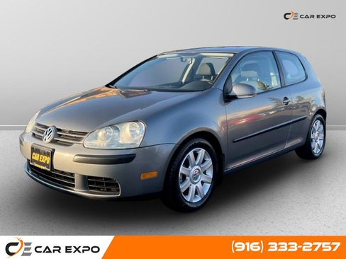 Used 2009 Volkswagen Rabbit S image 1