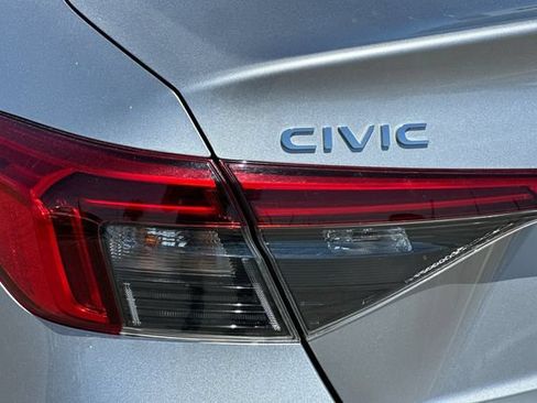 Used 2022 Honda Civic EX image 24