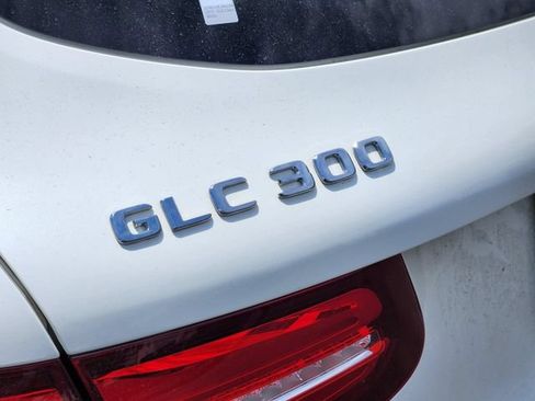 Used 2017 Mercedes-Benz GLC 300 4MATIC image 7
