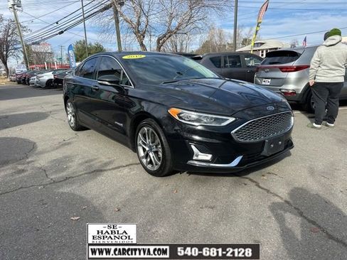 Used 2019 Ford Fusion Titanium image 1