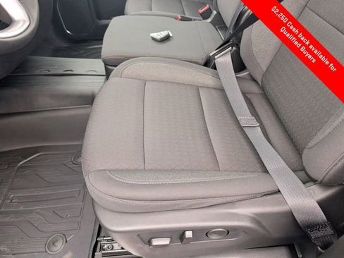 New 2026 GMC Sierra 1500 SLE image 24