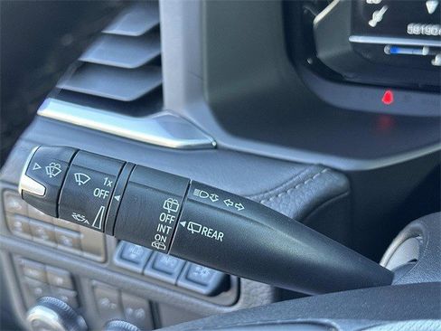 Used 2023 GMC Yukon Denali image 29