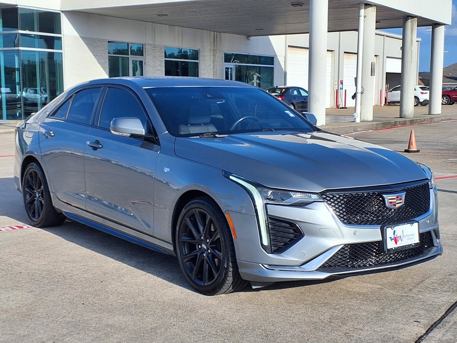 Used 2023 Cadillac CT4 Sport w/ Technology Package RWD image 3