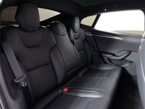 Used 2022 Tesla Model S Plaid image 24