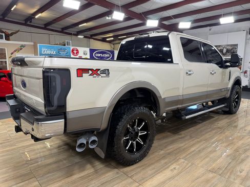 Used 2018 Ford F250 Lariat w/ Chrome Package AWD/4WD image 5