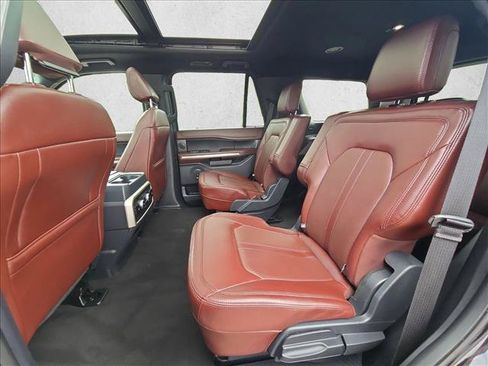 Used 2024 Ford Expedition Limited RWD image 21
