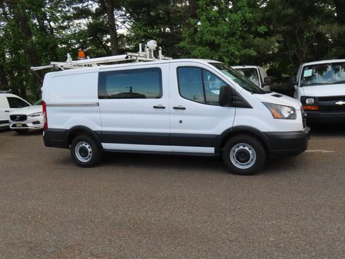 Used 2015 Ford Transit 150 130 Low Roof RWD image 21
