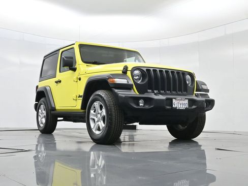 Used 2023 Jeep Wrangler Sport S image 46