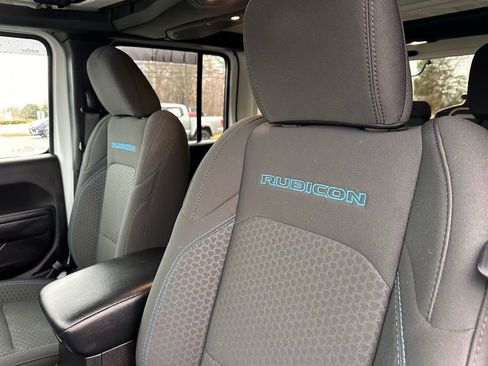 Used 2024 Jeep Wrangler Unlimited Rubicon 4xe w/ Convenience Group image 13