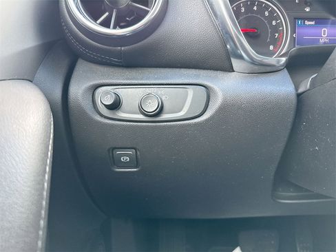 Used 2021 Chevrolet Blazer LT image 17