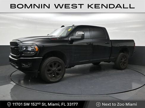 Used 2024 RAM 2500 Big Horn w/ Night Edition AWD/4WD image 1