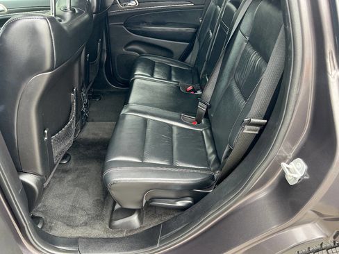 Used 2015 Jeep Grand Cherokee Limited w/ Trailer Tow Group IV image 23