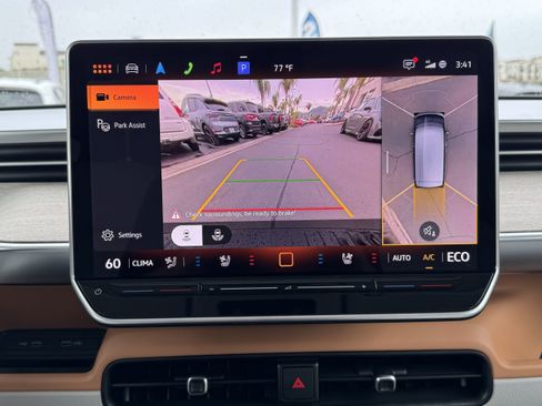 Used 2025 Volkswagen ID. Buzz 1st Edition image 25