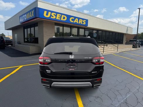 Certified 2023 Honda Pilot Touring image 6