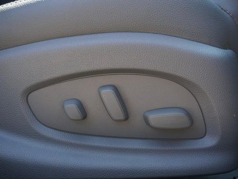 Used 2019 Chevrolet Impala LT w/ Sunroof and Spoiler Package FWD image 28