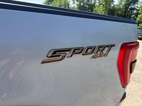 Used 2022 Ford F150 XLT w/ Equipment Group 302A High AWD/4WD image 10