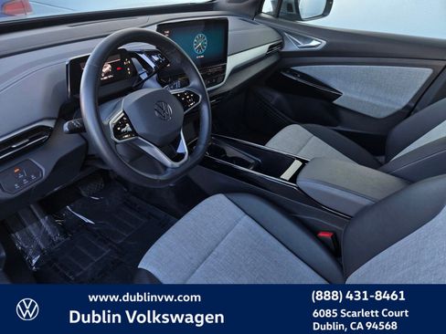 Certified 2023 Volkswagen ID.4 Pro image 9