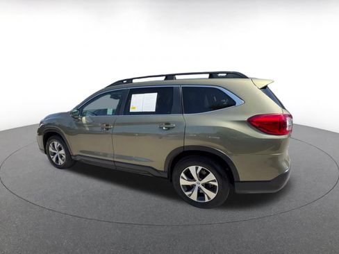 Used 2024 Subaru Ascent Premium w/ Convenience Package AWD/4WD image 9