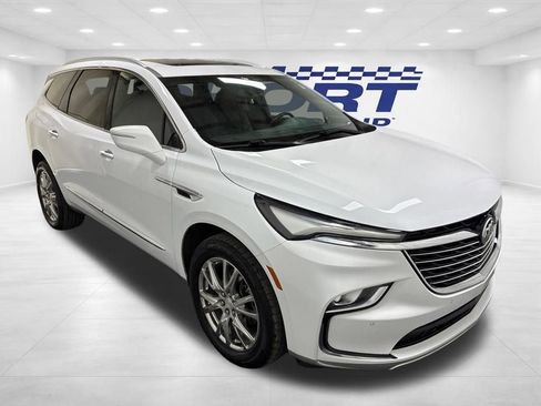 Used 2022 Buick Enclave Essence w/ Experience Buick Package AWD/4WD image 3