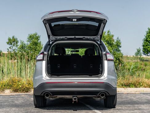Used 2018 Ford Edge SE AWD/4WD image 10