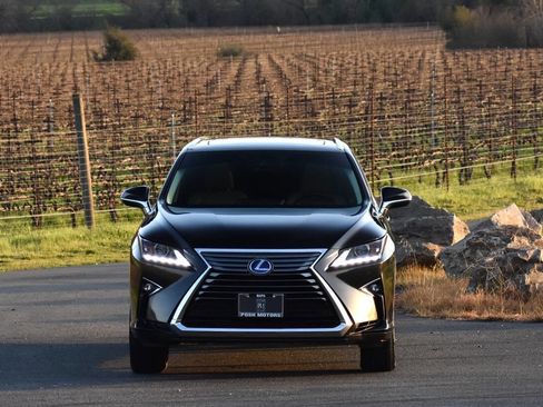 Used 2019 Lexus RX 450hL Base AWD 4dr SUV image 4