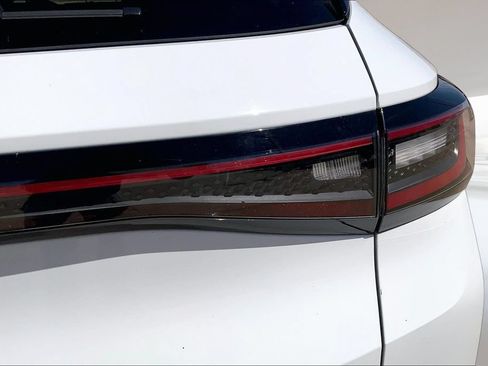 Certified 2023 Volkswagen ID.4 Pro RWD image 28