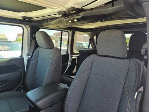 New 2026 Jeep Wrangler Unlimited Sport AWD/4WD image 25