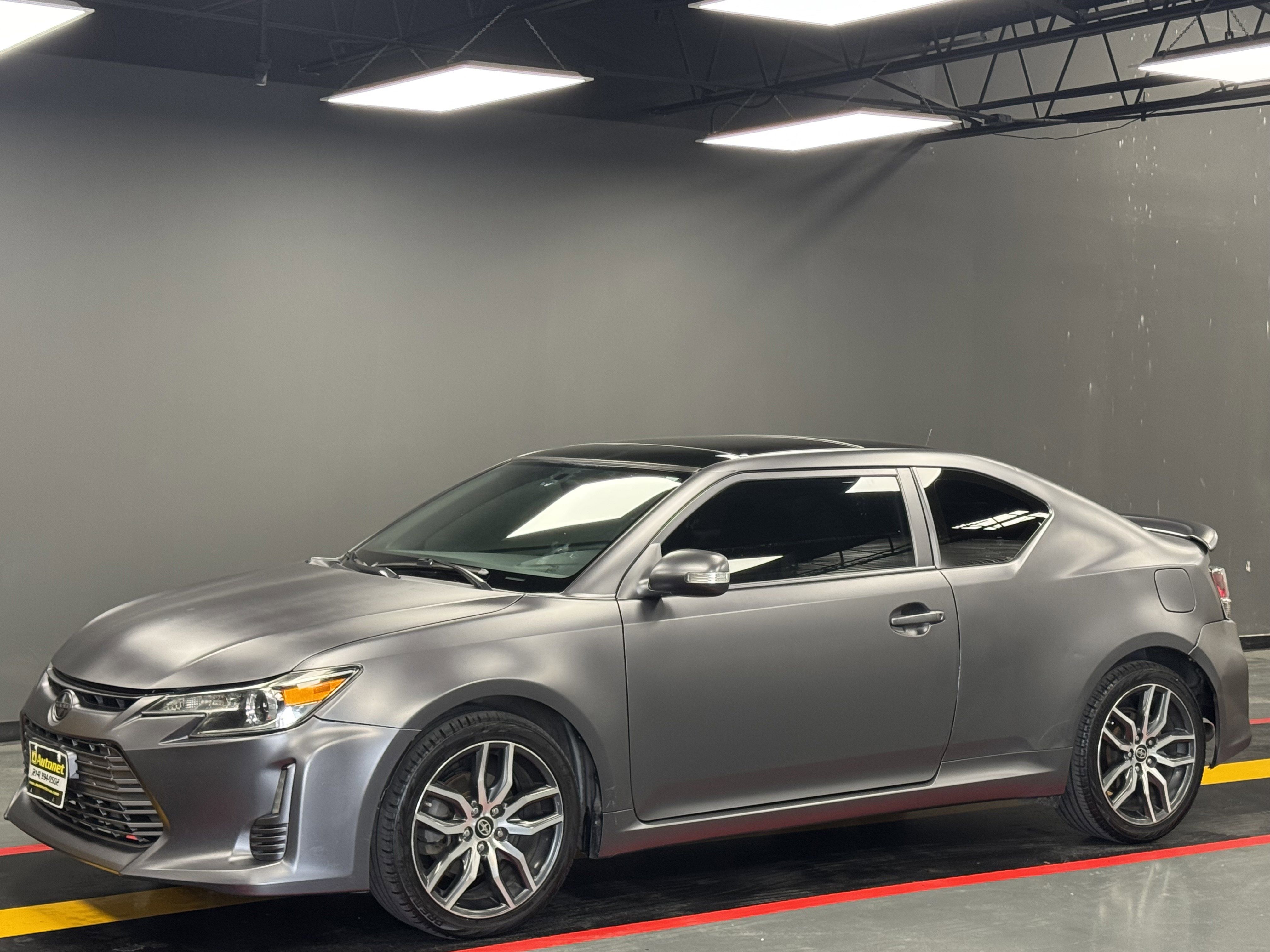Used 2014 Scion tC FWD image 1