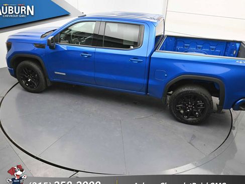 Used 2024 GMC Sierra 1500 Elevation image 27