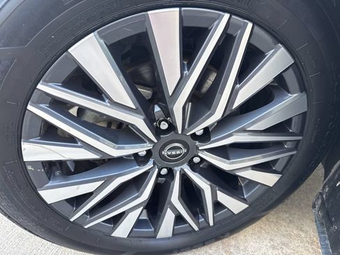 Used 2025 Nissan Altima 2.5 SV FWD image 33