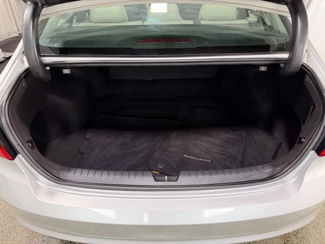 Used 2017 Hyundai Sonata Sport w/ Value Edition Package 02 FWD image 9