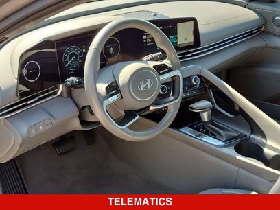Used 2025 Hyundai Elantra SEL