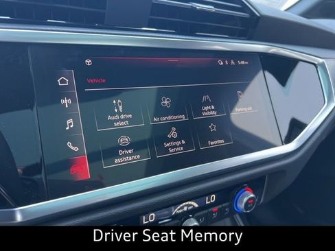 New 2025 Audi Q3 2.0T Premium image 10