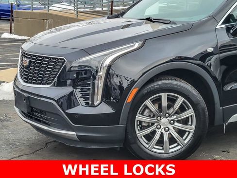 Used 2020 Cadillac XT4 Premium Luxury image 2