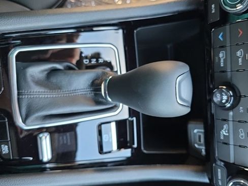 New 2026 Jeep Compass Latitude image 13